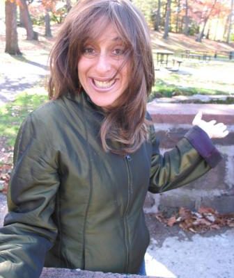 Esther Rachel Russell – Screenwriter, Performer, Producer, Laughter Therapist – NJ
